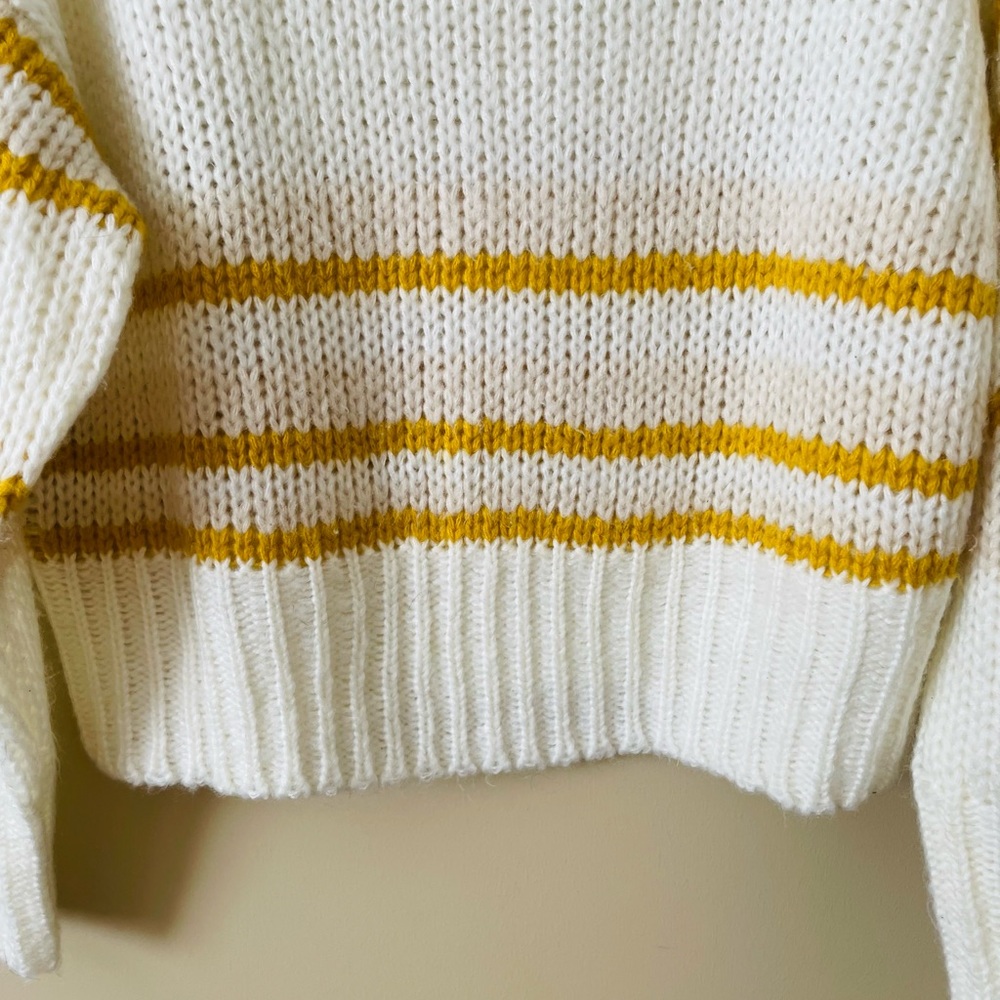 Sweater - Picture 8 of 10